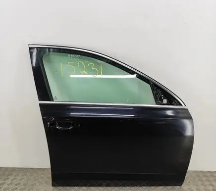 Skoda Octavia Mk3 (5E) Front door 5E0831052