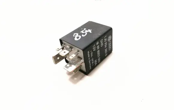 Volkswagen PASSAT B5.5 Other relay 1J0906383B 898003000