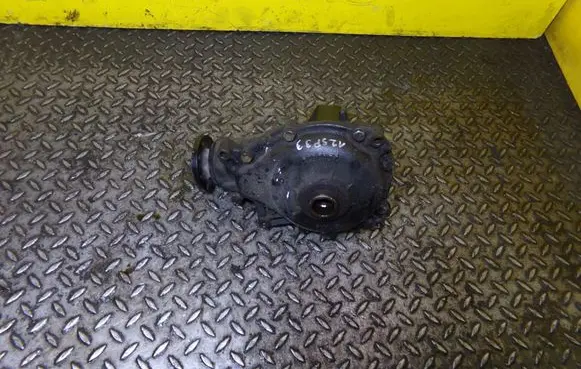 BMW X3 E83 Front differential 7549000 MOST DYFER