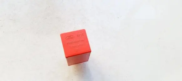 Ford Mondeo MK I Other relay 68125