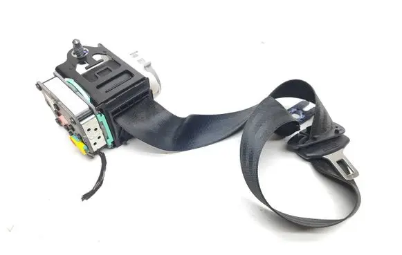 Audi A8 S8 D4 4H Rear seatbelt KR18K6C1QB 306861499G48 3066322
