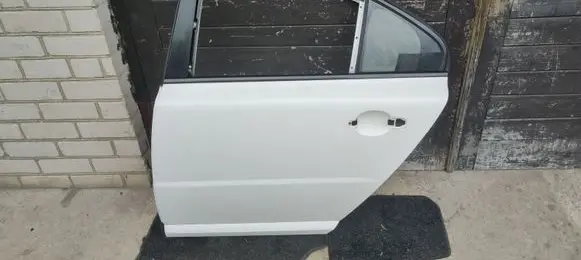 Volvo S80 Rear door