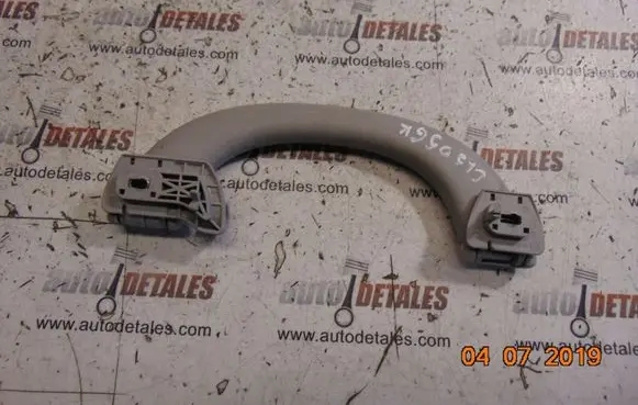 Mercedes-Benz CLS C219 Rear interior roof grab handle A2118100151