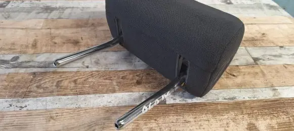 Opel Vectra C Rear seat headrest 