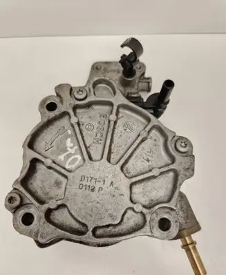 Peugeot 4007 Vacuum pump D1711A 0112