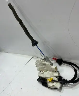 Audi A8 S8 D4 4H Rear door lock 4H0839016D