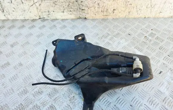 Opel Astra J Windshield washer fluid reservoir/tank 13260579