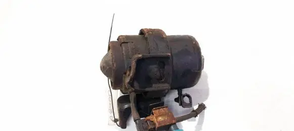 Lexus RX 300 Engine mount bracket