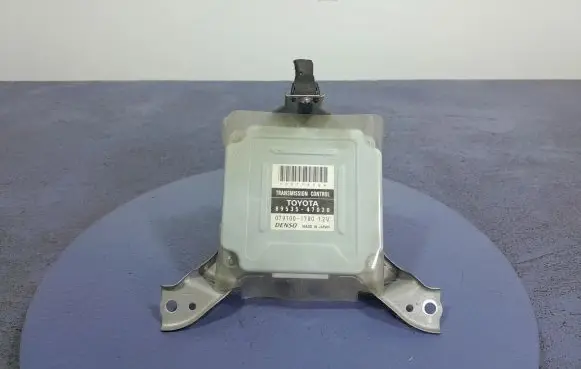 Toyota Prius (XW20) Gearbox control unit/module 89535-47020