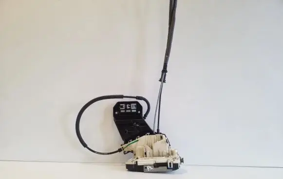 Jeep Cherokee Front door lock P68164389AA