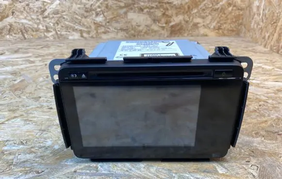Honda HR-V Radio/CD/DVD/GPS head unit 39100T8ME51M1