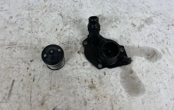 BMW 5 GT F07 other engine part 