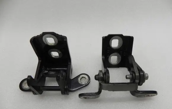 Rear door hinge set