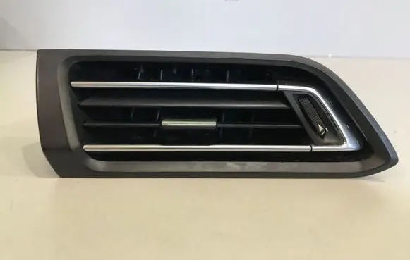 Peugeot 308 Dashboard side air vent grill/cover trim 96778765 1303818XZD 1303818X
