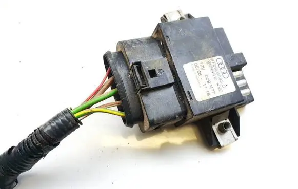 Audi A4 S4 B7 8E 8H Fuel injection control unit/module 4f0906093g 0097477
