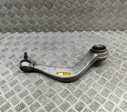 BMW 5 G60 Front lower control arm/wishbone 8833031