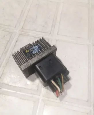 Volvo S40, V40 Glow plug pre-heat relay 7700115078