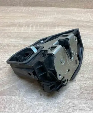 BMW X5 E70 Rear door lock 7202148