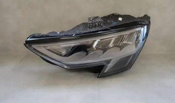 Audi A3 8Y Headlight/headlamp 8Y0941011
