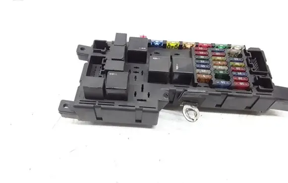 Volvo S60 Fuse module 8678449
