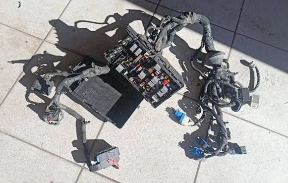 Jeep Cherokee Fuse module