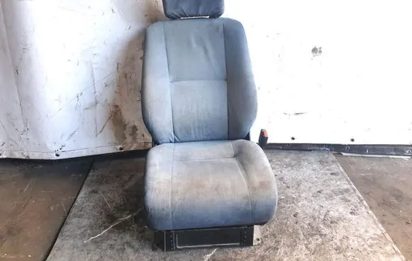 Volkswagen II LT Front passenger seat 