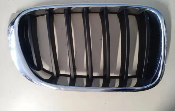 BMW X3 F25 Front grill 7210726 7237422