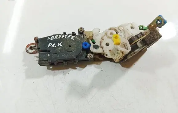 Subaru Forester SF Front door lock 