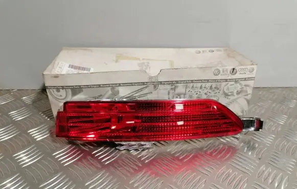 Volkswagen Touareg II Rear fog light 7P6945701F 7P6945701C 7P6945701D