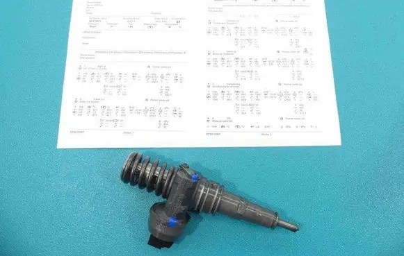 Skoda Fabia Mk2 (5J) Fuel injector 0414720215 IMPRK1260719