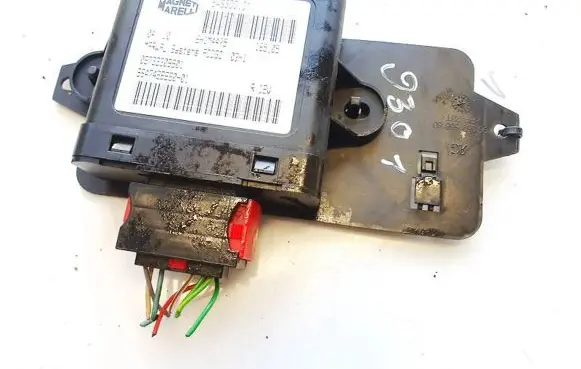Peugeot 307 Fuel injection control unit/module 09733309901 9647428280-01
