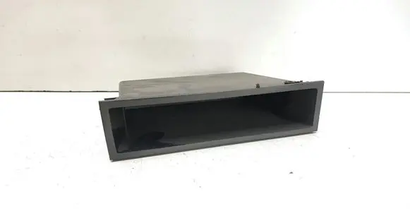 Nissan X-Trail T30 Glove box 6847535F00