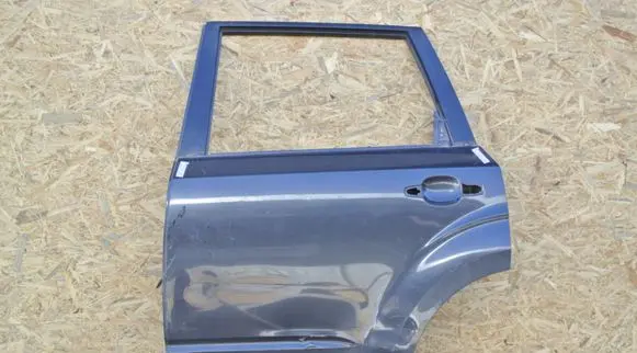 Subaru Forester SH Rear door