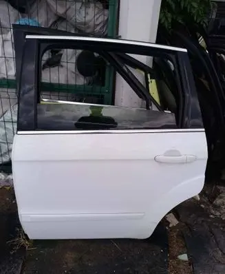 Ford S-MAX Rear door