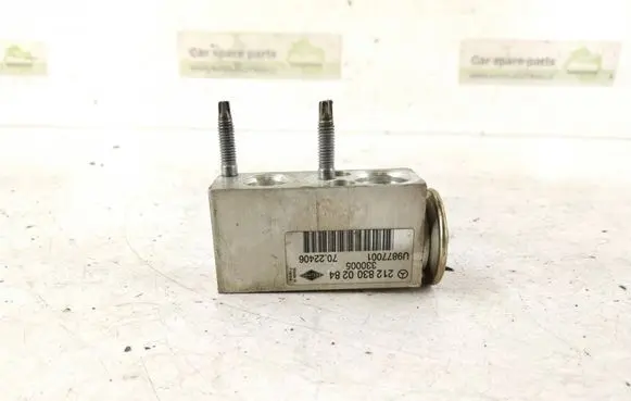 Mercedes-Benz C W204 Other air conditioning (A/C) parts 2128300284 A2128300284