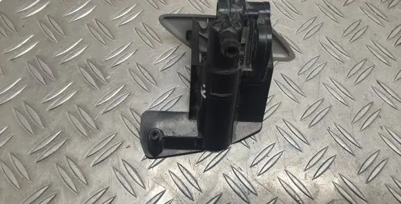 Toyota Corolla E140 E150 Headlight washer spray nozzle 31171