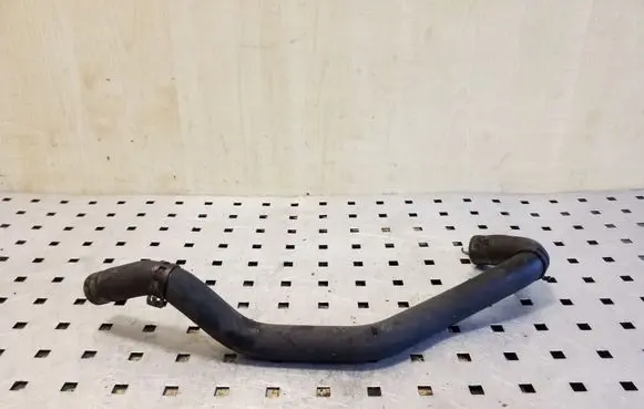 Mercedes-Benz C W204 Engine coolant pipe/hose