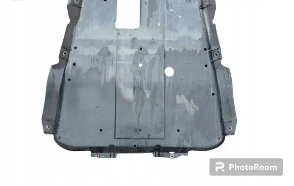 Dacia Logan II Engine splash shield/under tray 758900184R