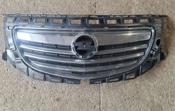 Opel Insignia A Front bumper upper radiator grill 13238420 551004542 13282567