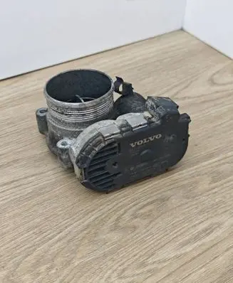 Volvo V70 Throttle valve 31216665 0280750520