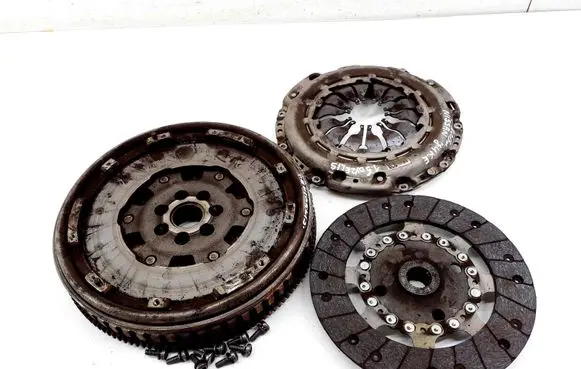 Nissan Juke I F15 Clutch set kit 302050418R 123108271R