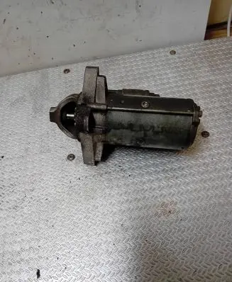 Renault Trafic II (X83) Starter motor 8200628430 TS22E5 25C70098TM
