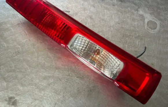 Renault Trafic II (X83) Rear/tail lights 8200415250