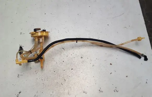 BMW 1 E81 E87 Fuel level sensor 7190943