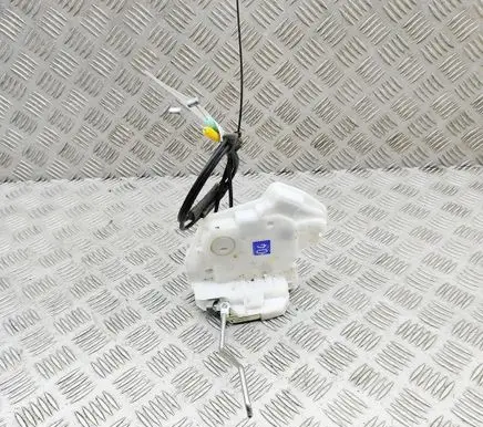 Mitsubishi L200 Coupe door lock (next to the handle) 5715A733