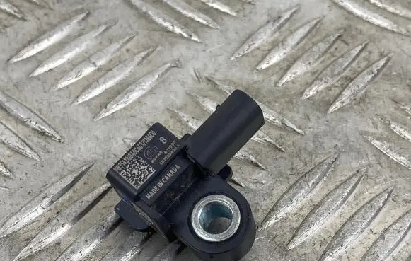 Jeep Grand Cherokee WL Airbag deployment crash/impact sensor 68370840AA