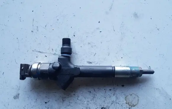 Mazda 6 Fuel injector