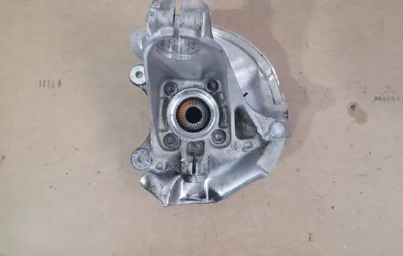BMW X1 F48 F49 Front wheel hub spindle knuckle 676646