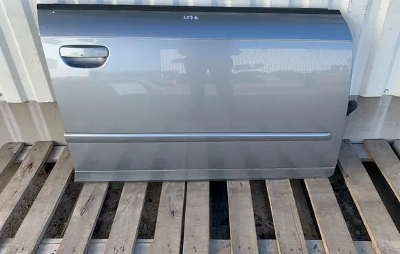 Audi A4 S4 B7 8E 8H Front door LY7G
