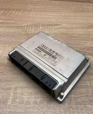 Audi A6 S6 C5 4B Engine control unit/module ECU 8D0907401C 0281001838